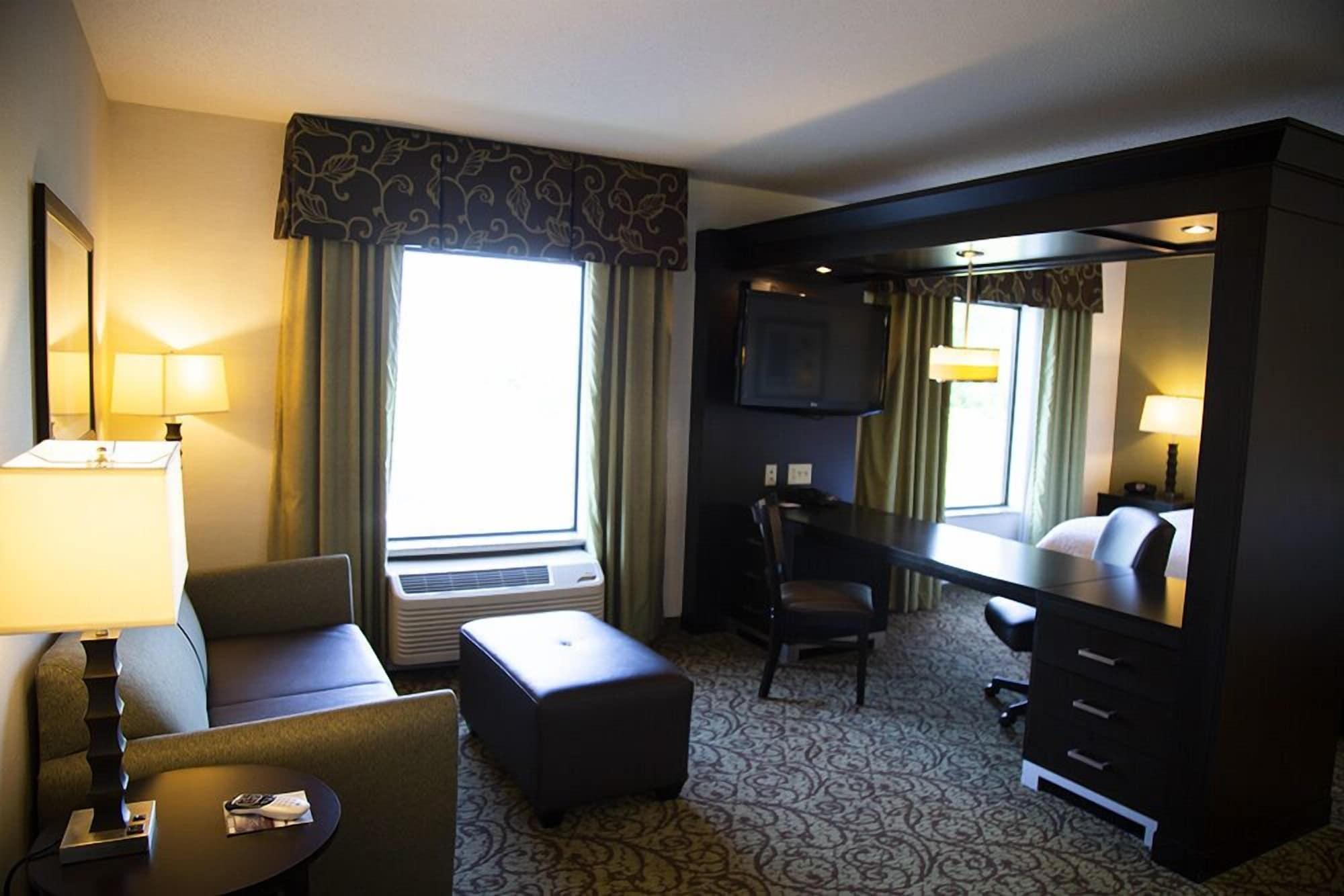 Hampton Inn & Suites Sharon West Middlesex Extérieur photo