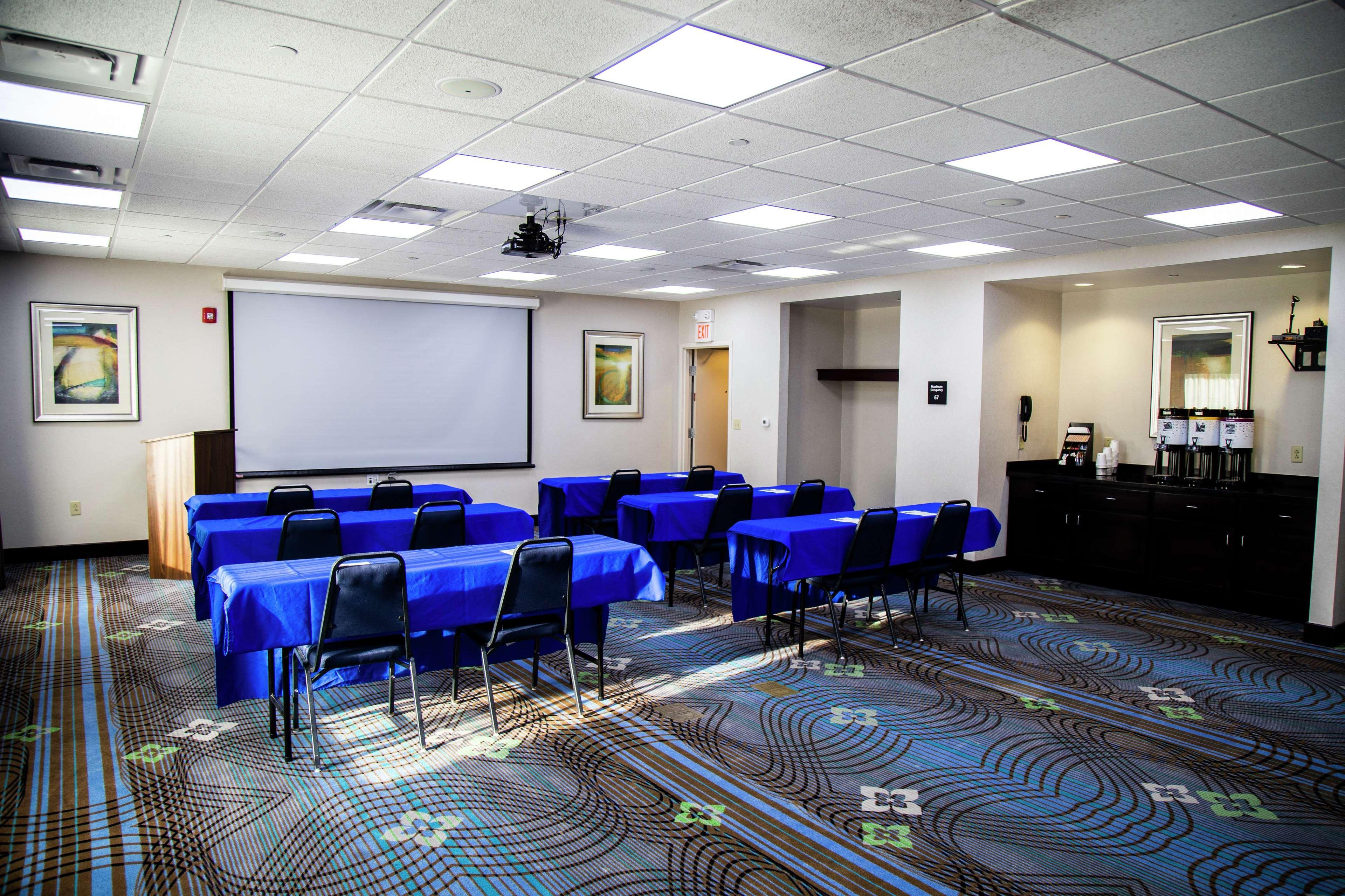 Hampton Inn & Suites Sharon West Middlesex Extérieur photo