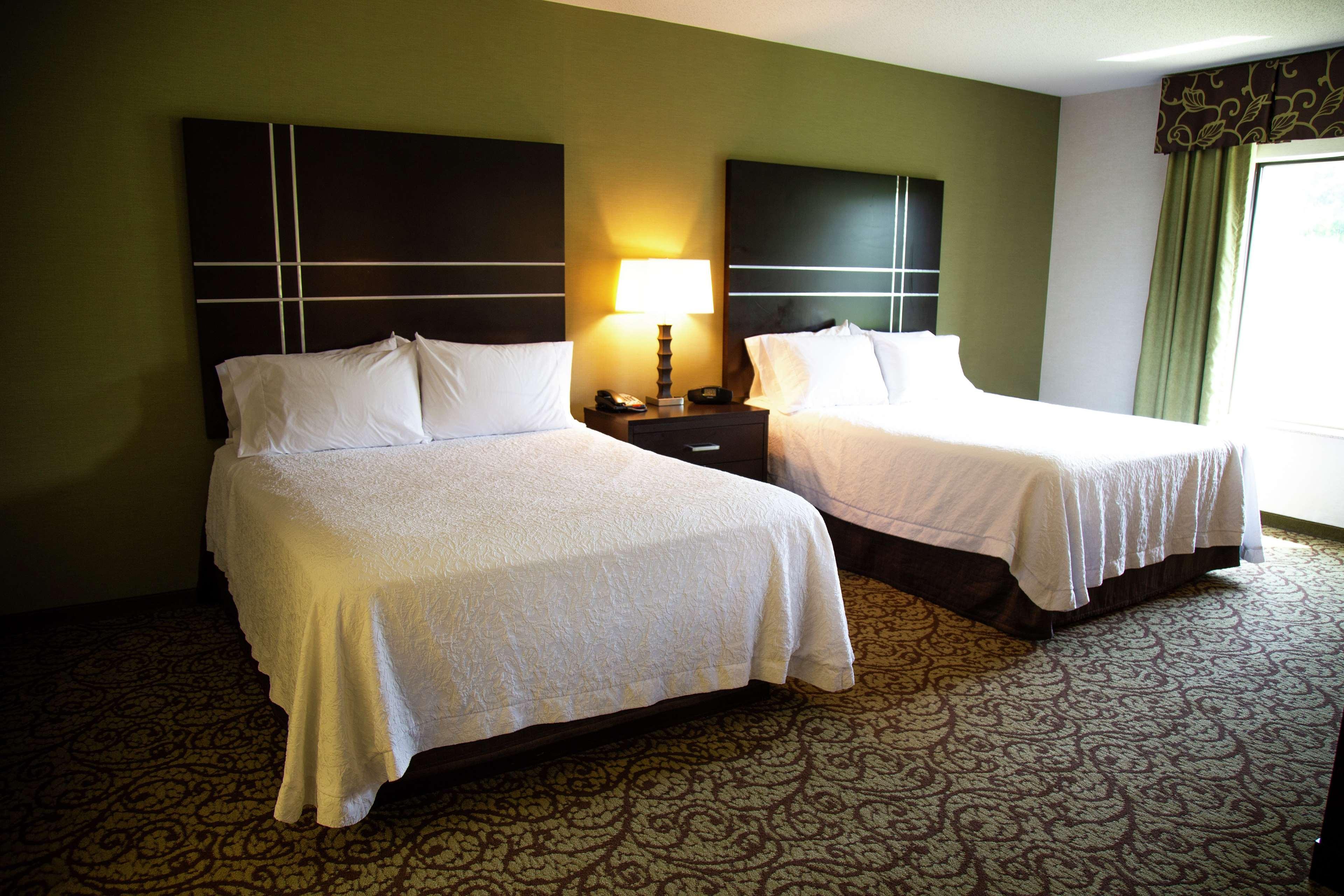 Hampton Inn & Suites Sharon West Middlesex Extérieur photo