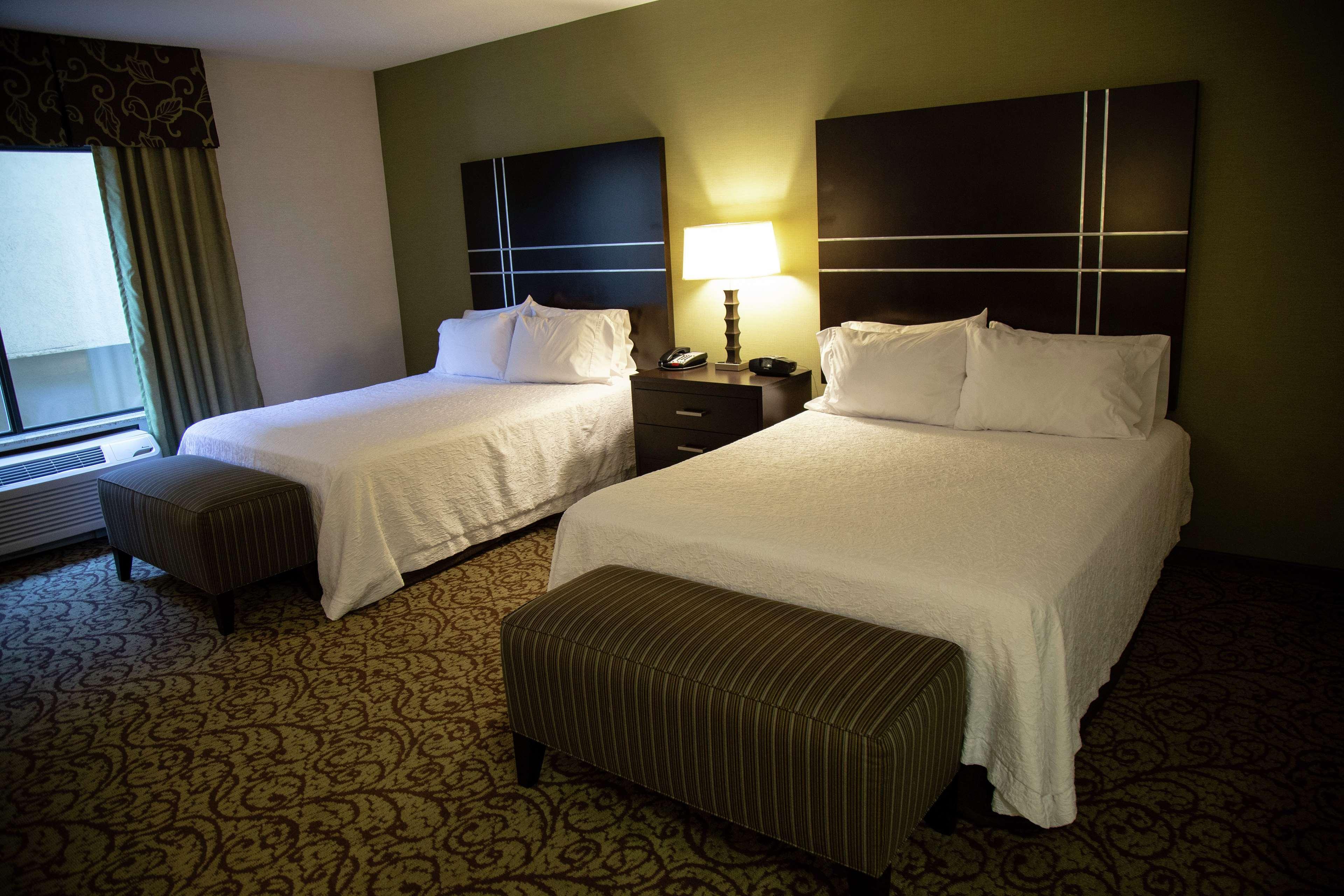 Hampton Inn & Suites Sharon West Middlesex Extérieur photo