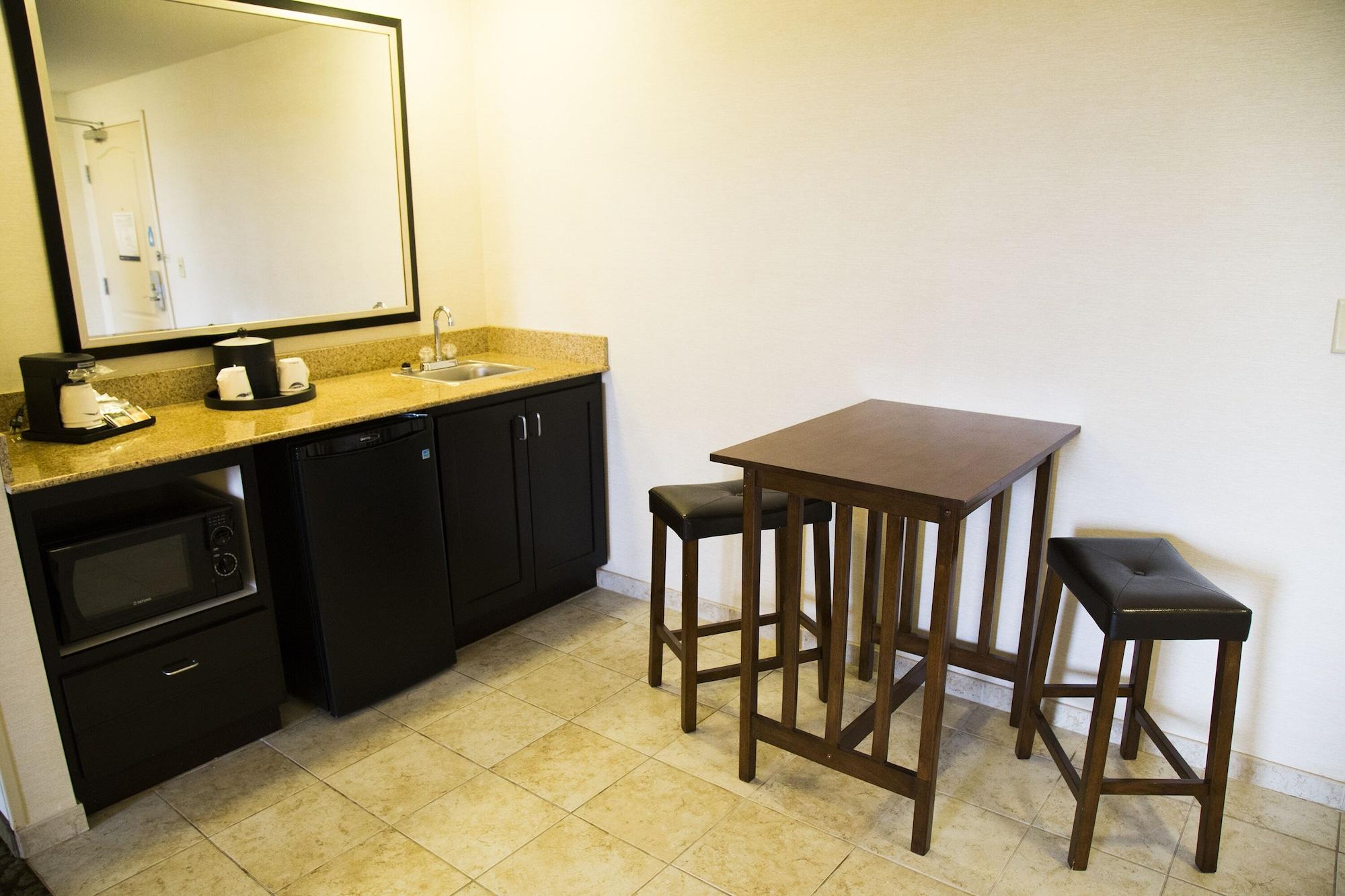 Hampton Inn & Suites Sharon West Middlesex Extérieur photo