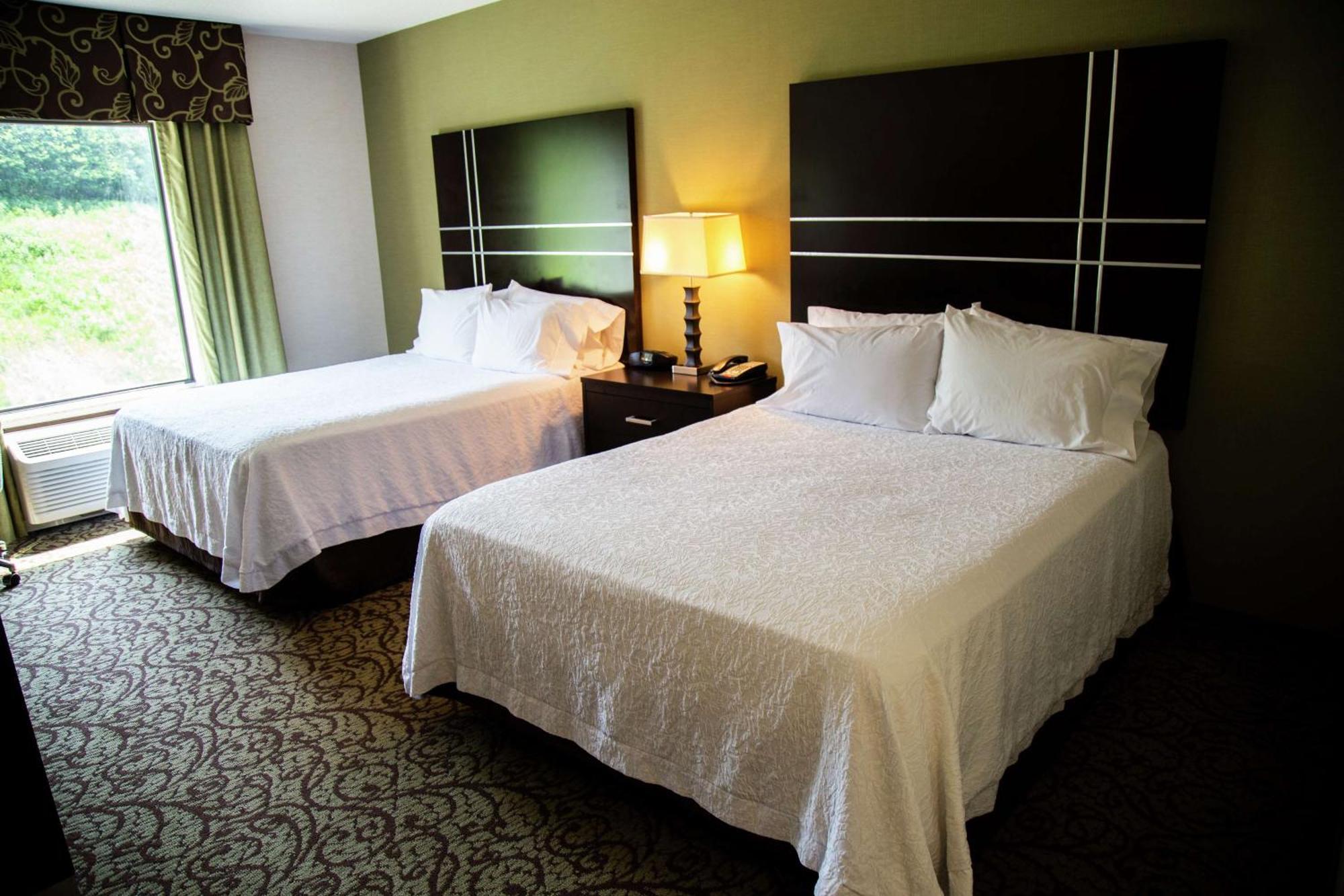 Hampton Inn & Suites Sharon West Middlesex Extérieur photo